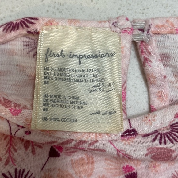 First Impressions - 0-3 months - Baby Girl Outfit - Picture 4 of 8